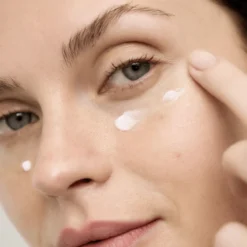 Awakening Contorno de Olhos Essence