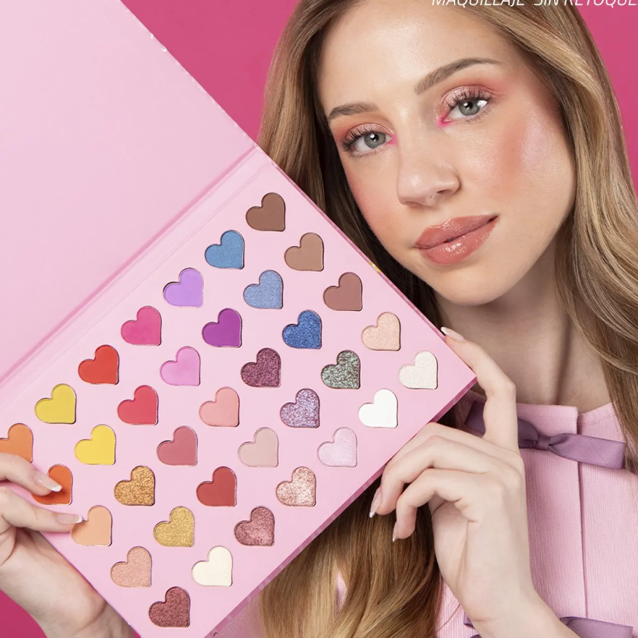 Barbie Extra Colorful Eyeshadow Palette Paleta de Sombras