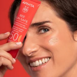 Bee Sun Safe Creme Antienvelhecimento & Antimanchas com Cor SPF50