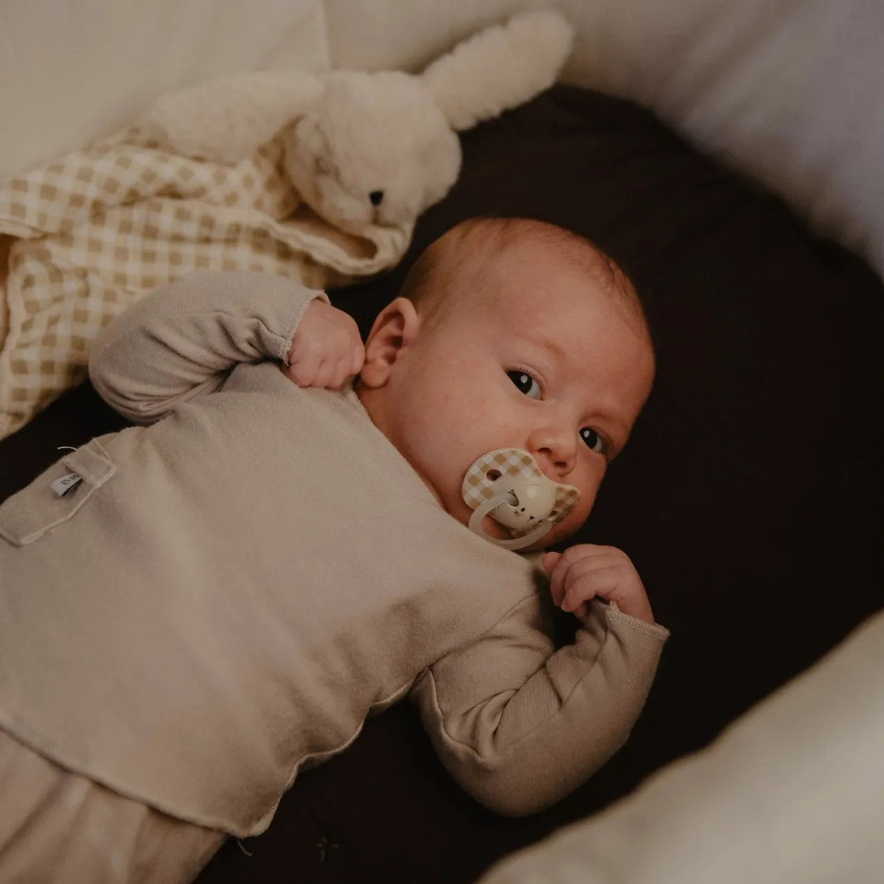 Chupeta Noturna Tetina Fisiológica 0-6 Meses