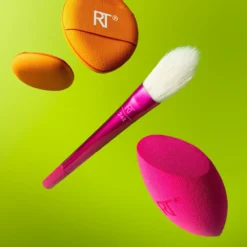 Conjunto Vivid Escape Bright Eyes Corretor + Pincel + Esponja + Mini Puffs