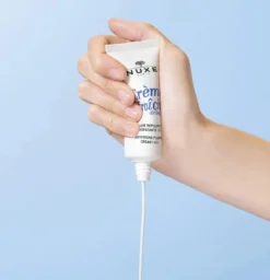 Crème Fraîche de Beauté Creme Replumping Hidratante 48H