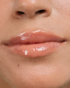 Inglot x Rocío Camacho Glow Up Lip Gloss Dark'n'Stormy
