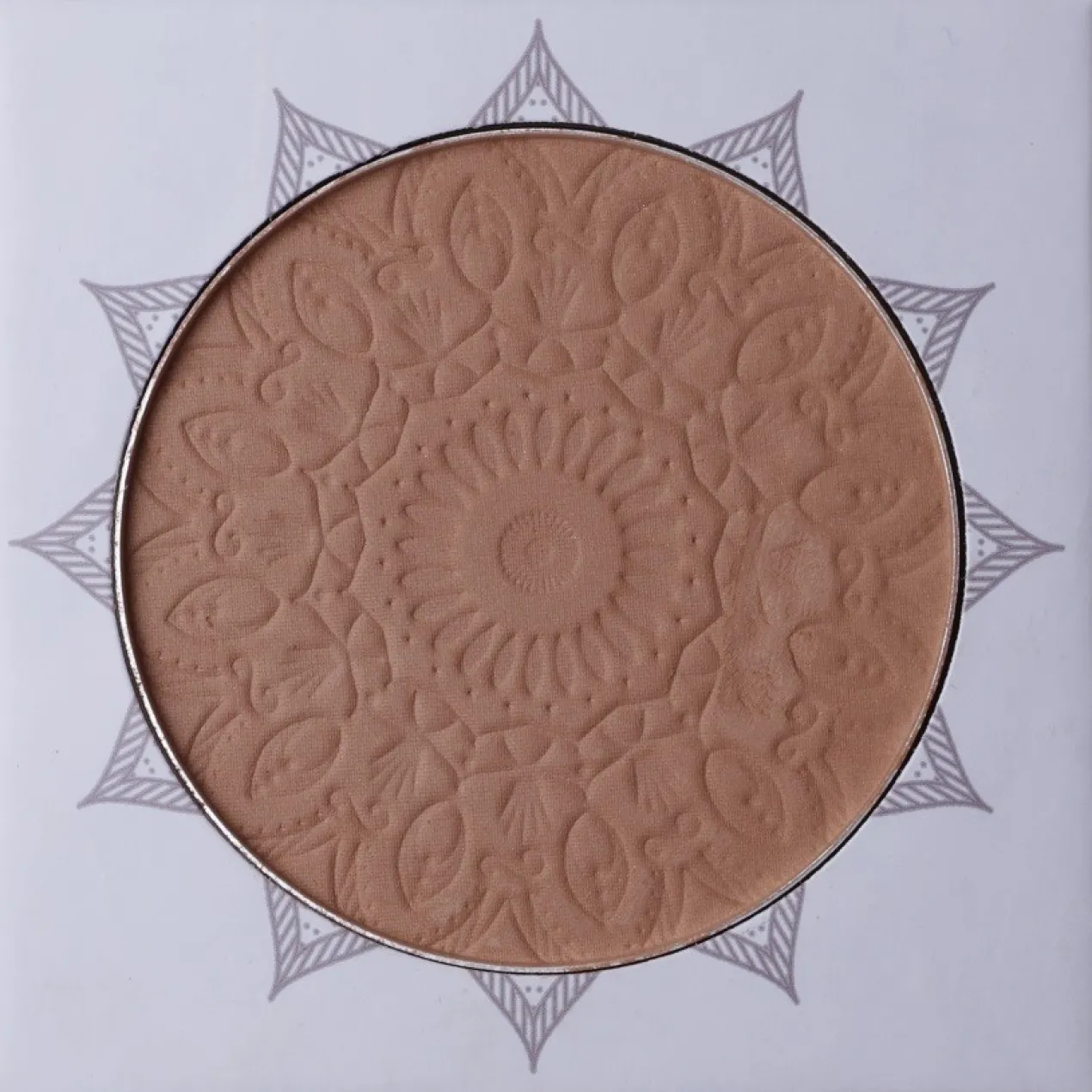Pó Bronzeador Compacto Bronzer Baleia