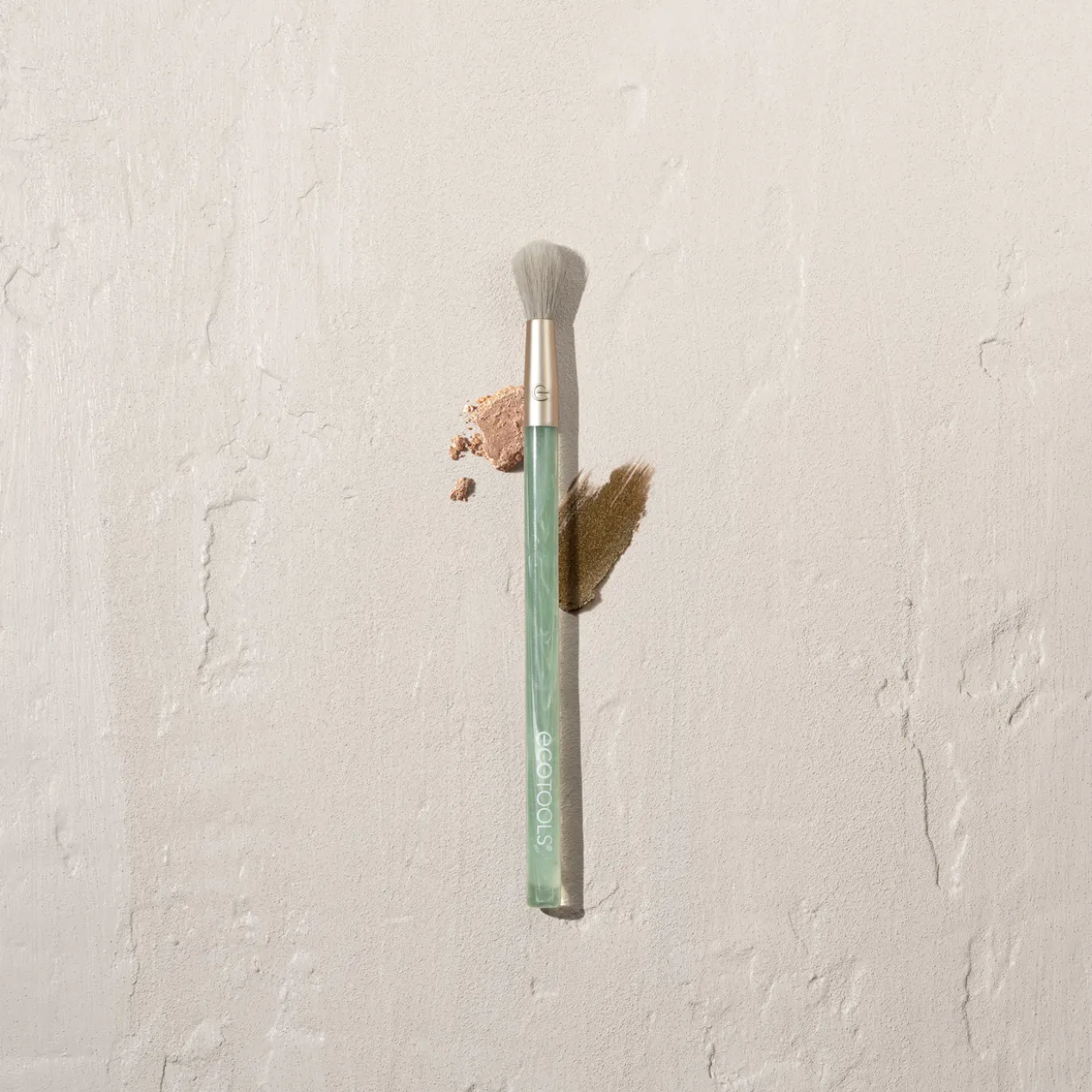 Sea Gems Taperede Eye Crease Brush for Eyes