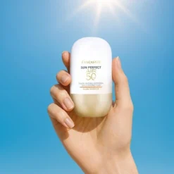 Sun Perfect AIR Daily Invisible Fluid SPF50 Glow Booster