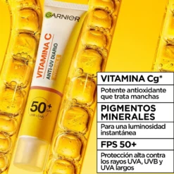 Vitamin C Fluido Invisible Diário Anti-Manchas e Anti-UV com SPF50+